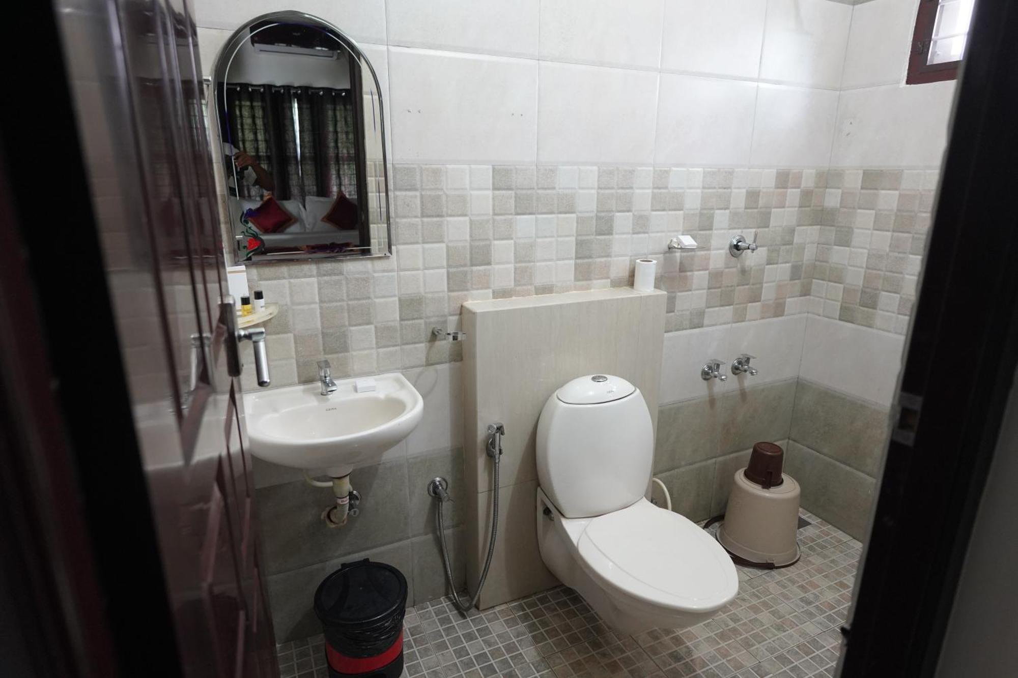 Swapna Home Suites Nedumbassery Habitación foto
