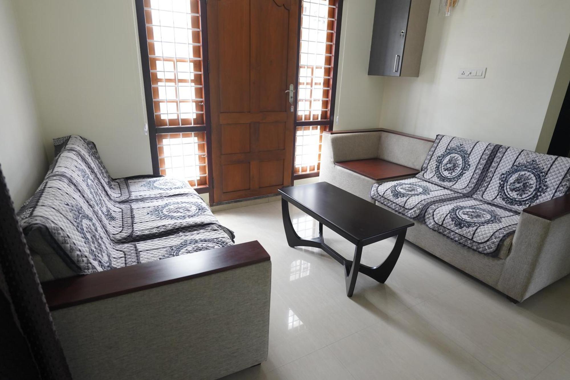 Swapna Home Suites Nedumbassery Exterior foto